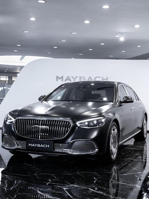 佛山108岚图汽车的售后服务让用户无忧出行，迈巴赫未来的豪华车趋势